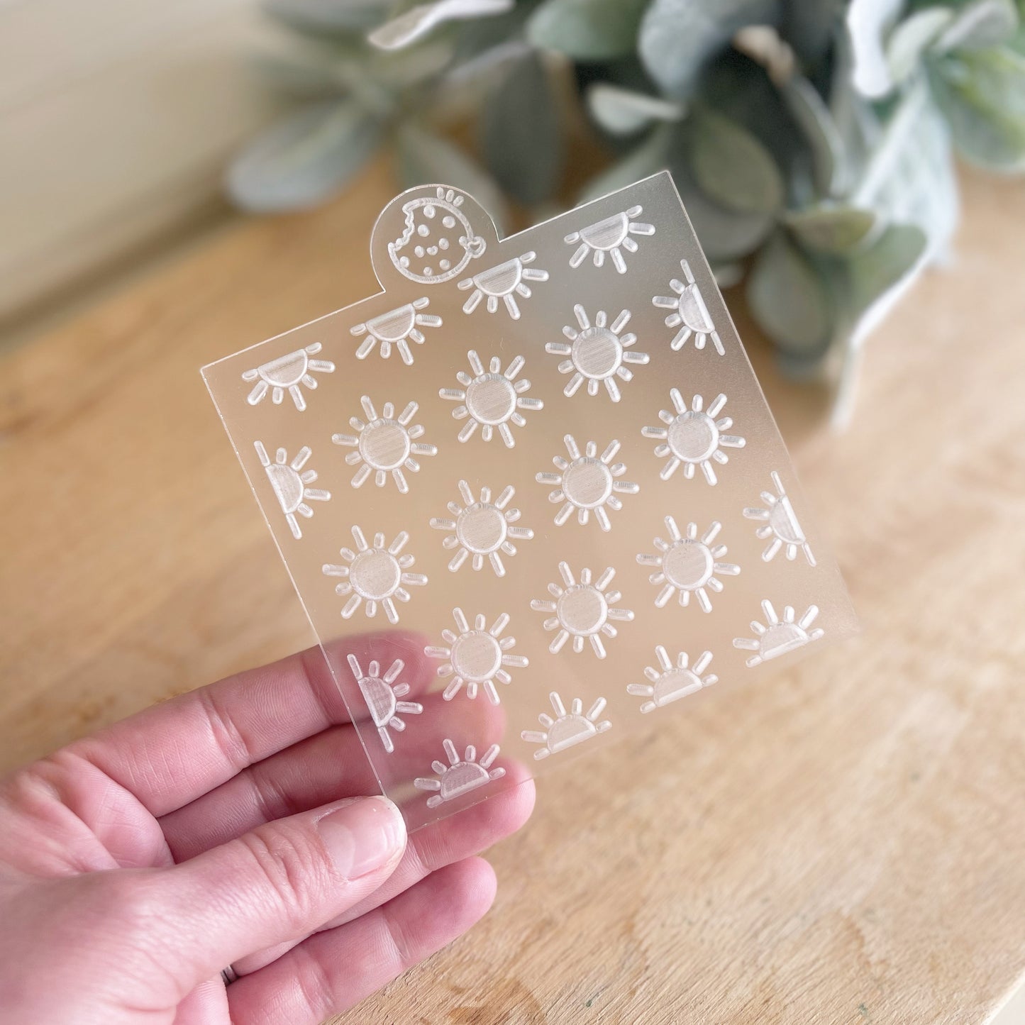 Sun pattern acrylic embosser