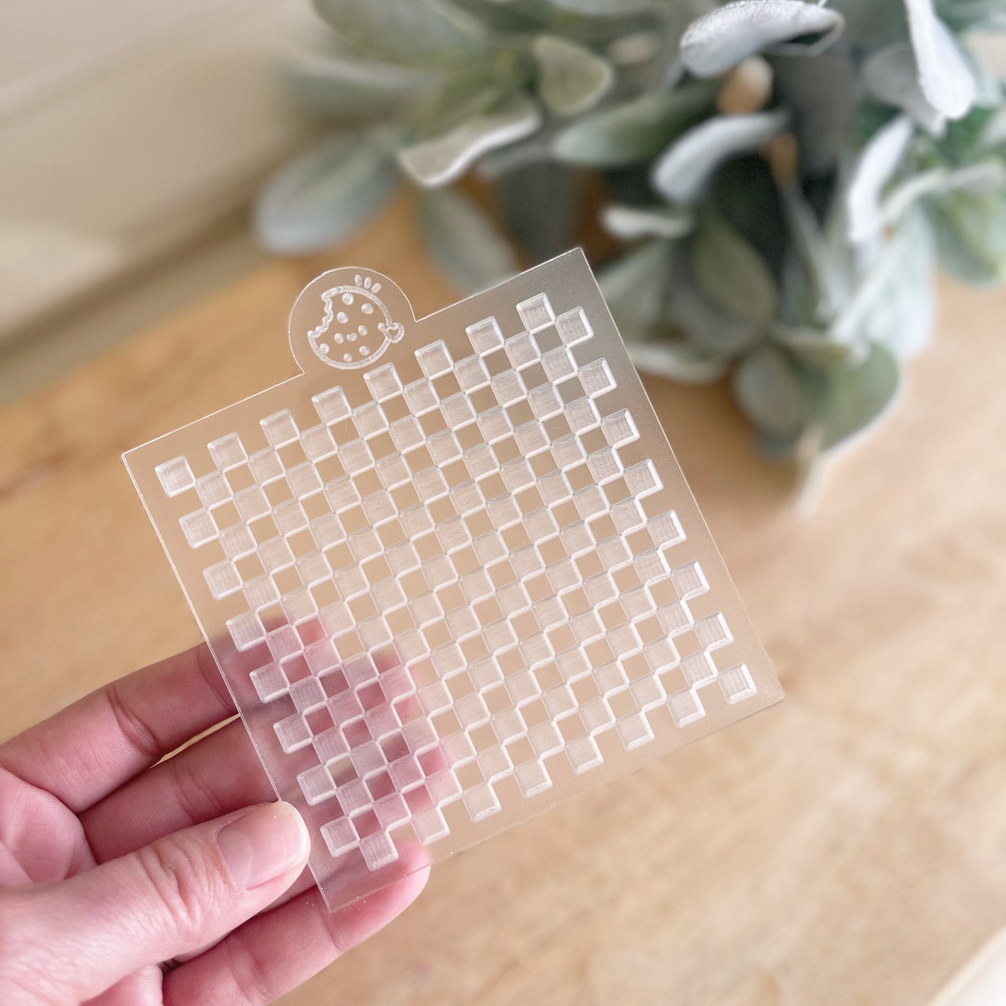 Checkered pattern acrylic embosser