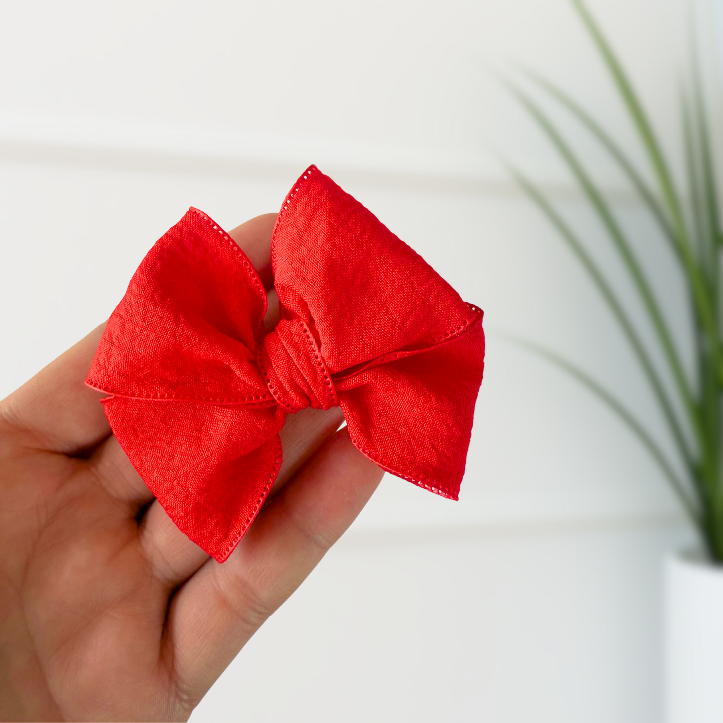 Bright red Decorating Bows – 3” (Set of 6)